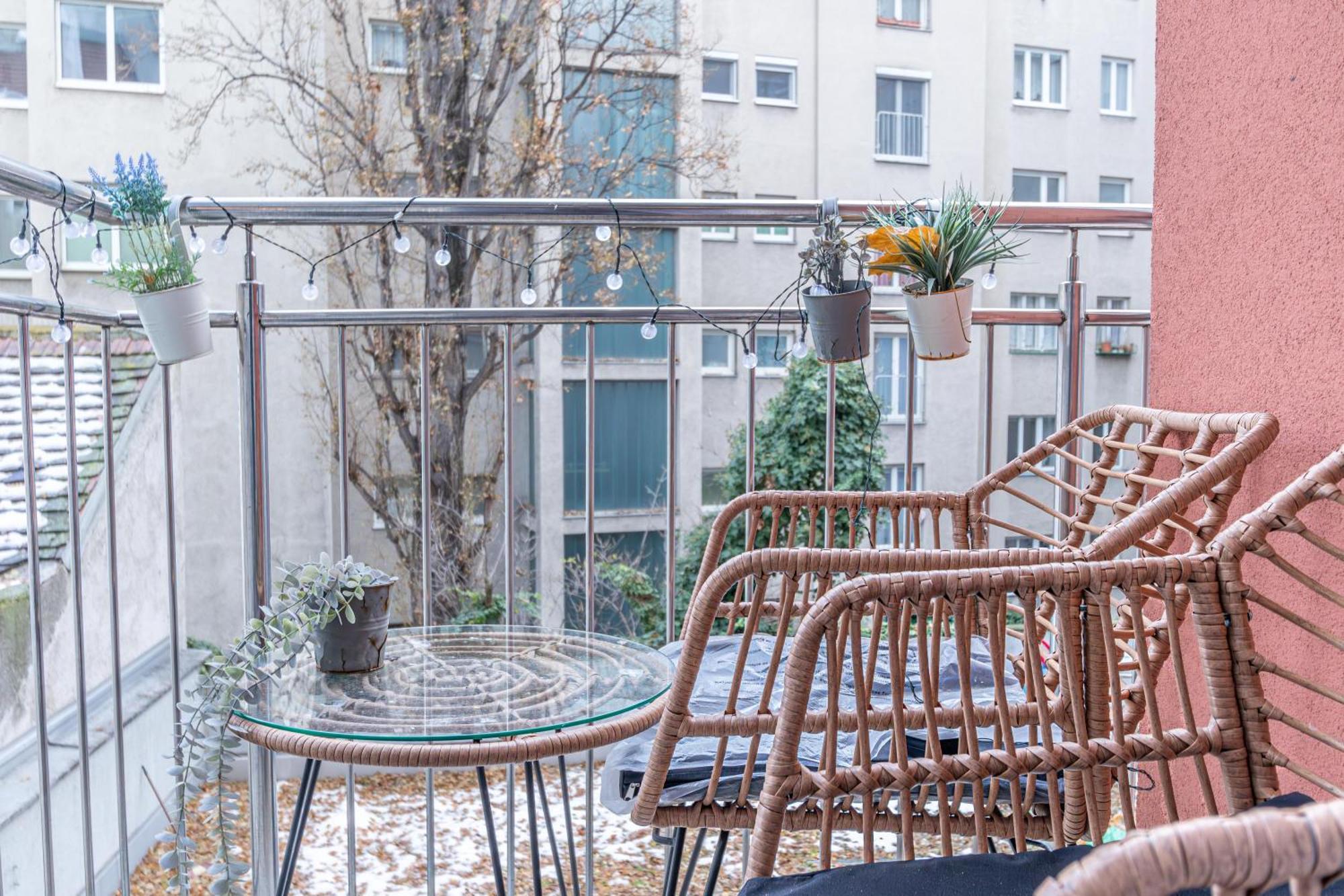 Superb Fully Equipped Apartment, 9 Min To City Center Via Metro Wenen Buitenkant foto