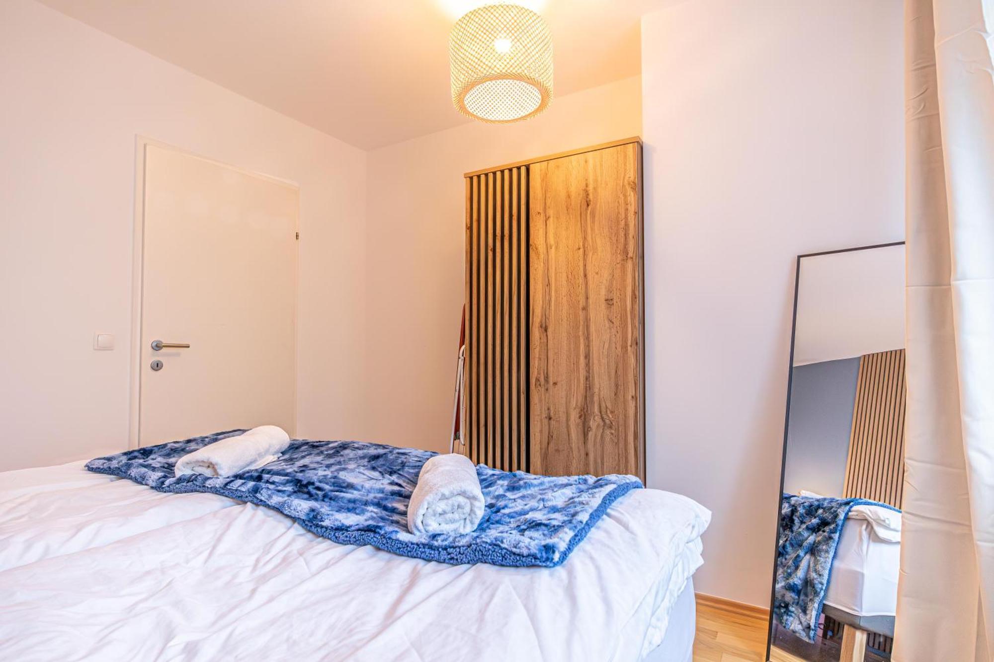 Superb Fully Equipped Apartment, 9 Min To City Center Via Metro Wenen Buitenkant foto