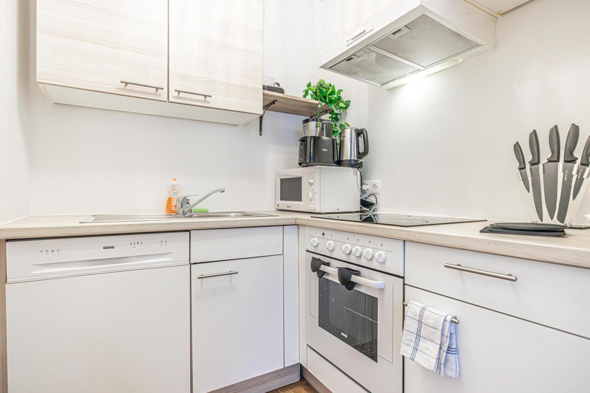 Superb Fully Equipped Apartment, 9 Min To City Center Via Metro Wenen Buitenkant foto