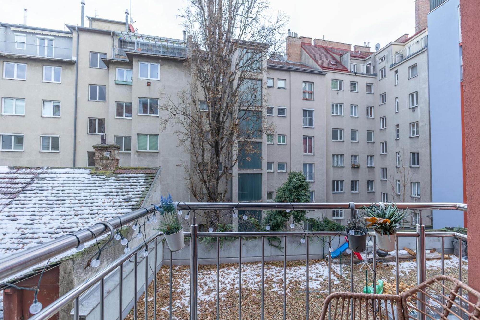 Superb Fully Equipped Apartment, 9 Min To City Center Via Metro Wenen Buitenkant foto